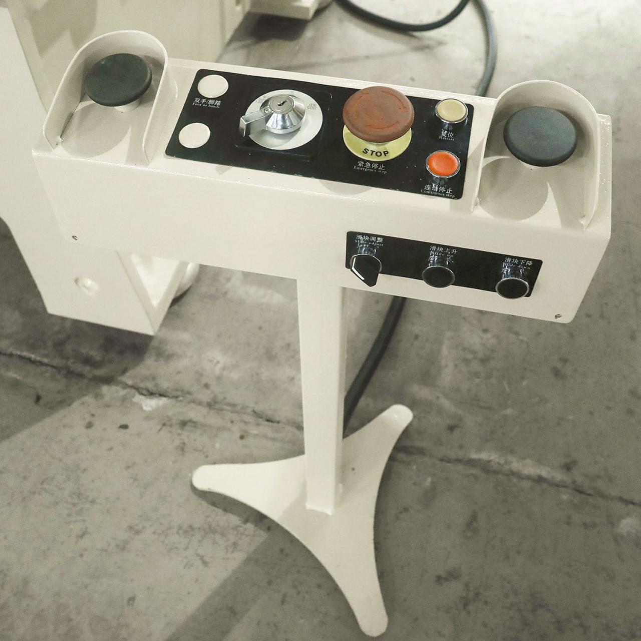 ටොන් 80 Cnc Punching Machine මිල C Frame Power Press Small Hydraulic Press Machine